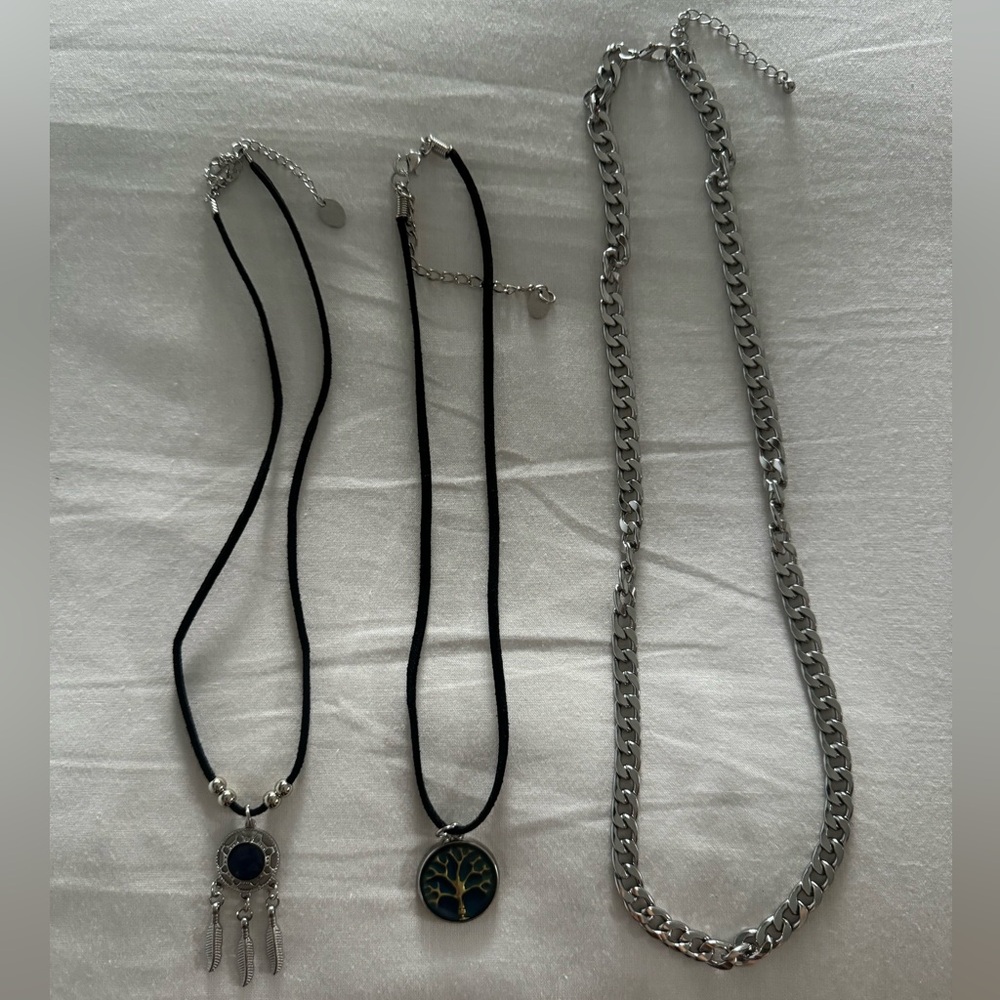 Cool Pendant Necklaces and Silver Chain Set